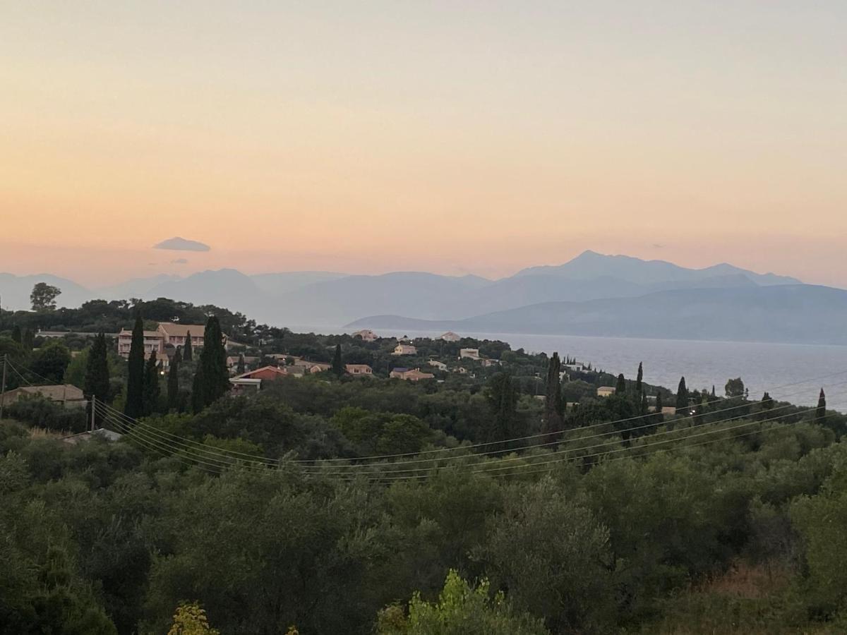 Jalna Apartments By Air Vitesse - Stunning Sea & Mountain Views With Pool - Kassiopi Dış mekan fotoğraf